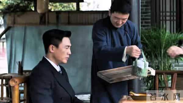 《隐锋》当街灭口藏狠招！被枪杀的证人，藏着曹鹏吕文禄的死穴