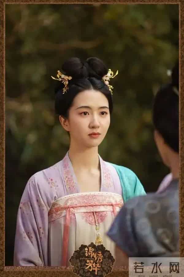 33岁许龄月演花魁惊艳全网！男演员集体看直眼，这才是真天花板