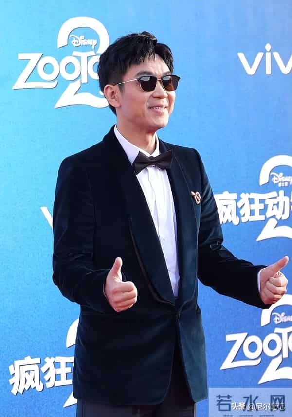疯狂动物城2首映礼：费翔发福显油腻，大鹏一脸褶，金晨干干瘪瘪