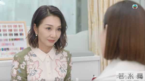 新闻女王2｜记者小花被指撞脸颜仟汶？一样有仙气！网民：像母女