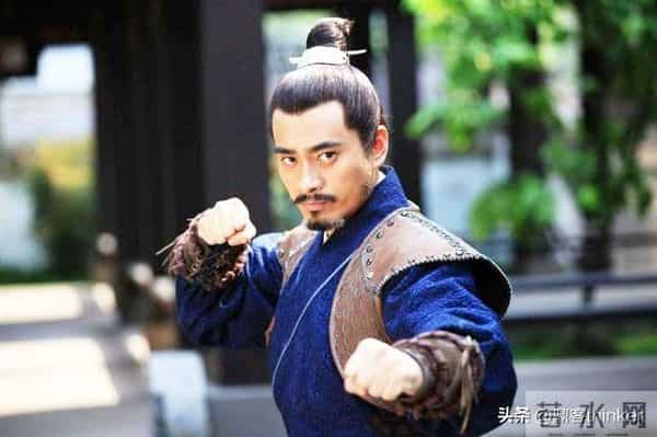 《琅琊榜》中的禁军大统领不好当：蒙挚的逆袭，绝非靠“傻白甜”