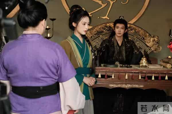 一个女演员，被困“虐女”流水线的两年