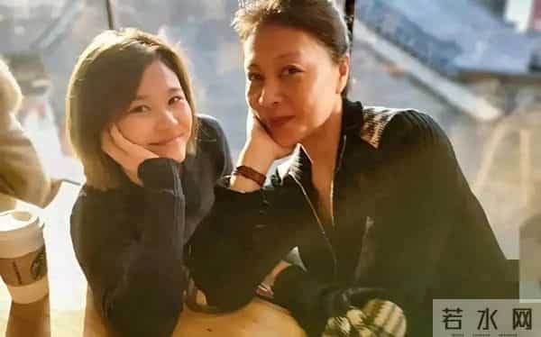 岳红四次带女儿进组,星二代靠关系还是实力?