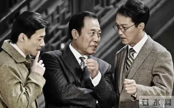 好家伙！《潜伏》余则成身上的五个桥段，就来自《隐锋》李亨原型