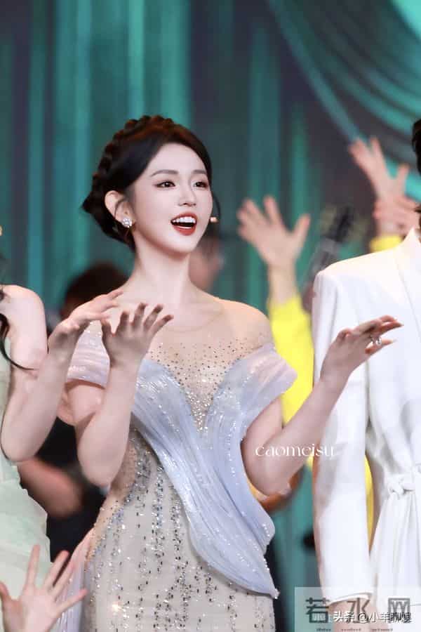 红果演员人气榜再次刷新！陈添祥热度减退，“四朵金花”已成常客