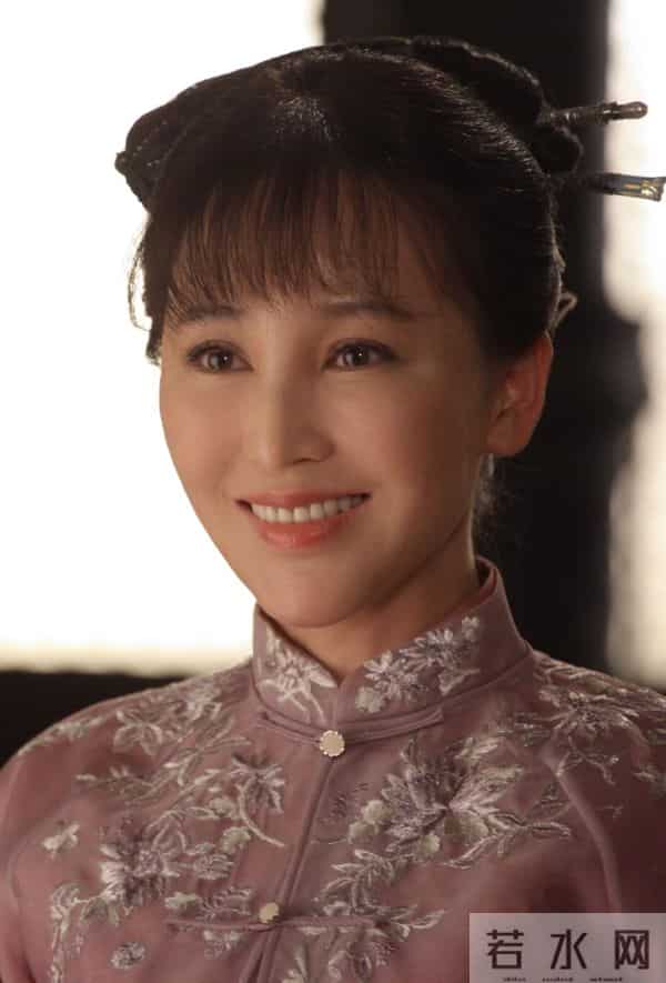 不许说《唐诡》长公主的容貌，她是最尊贵的人，加个滤镜怎么啦？