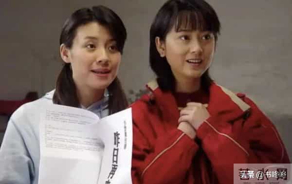 导演只是让她客串一下，不料成全剧第一美女，难怪陆振华一见倾心