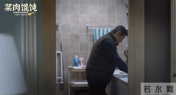 一碗馄饨一件棉毛衫，海派温情解锁上海消费新样本