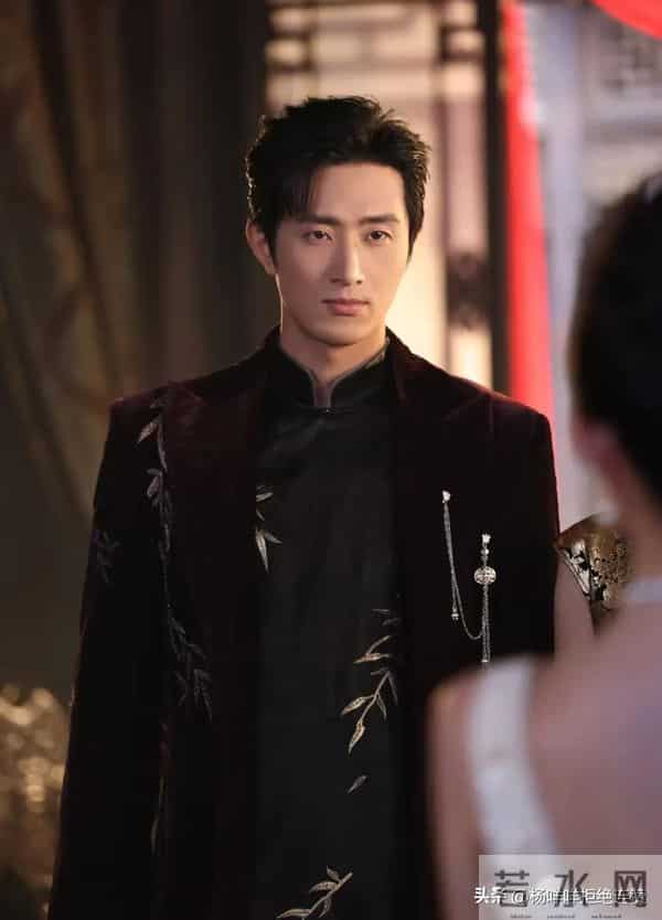 王凯沐、王小亿《大嫂1931》双王组合炸场,110万预约太疯了!