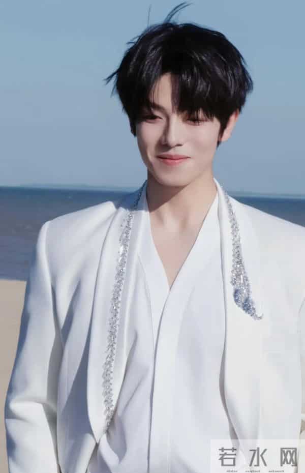 短剧顶流彻底换血了，郭宇欣跌至第四，居然只有第三是男演员！