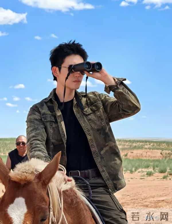 短剧一姐《我们野蛮生长》狂揽10亿播放,西北实景拍摄震撼全网