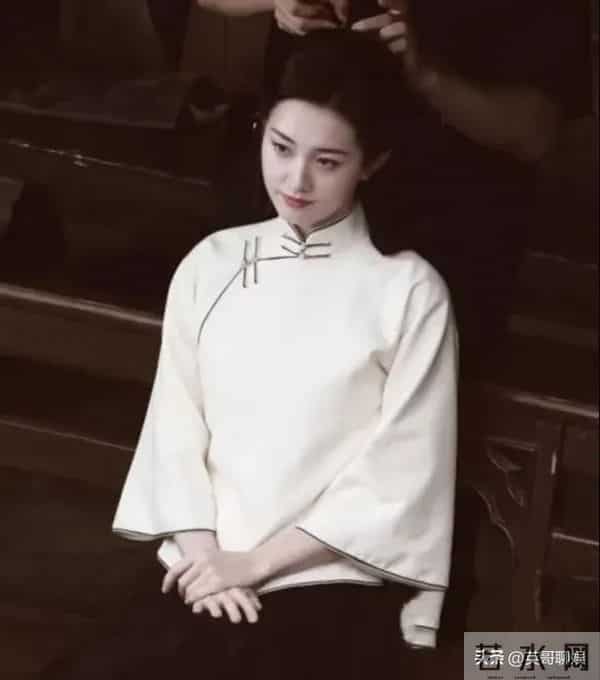 郭宇欣《玉簟秋》造型曝光，穿学生装演反派，“美强惨”的天花板