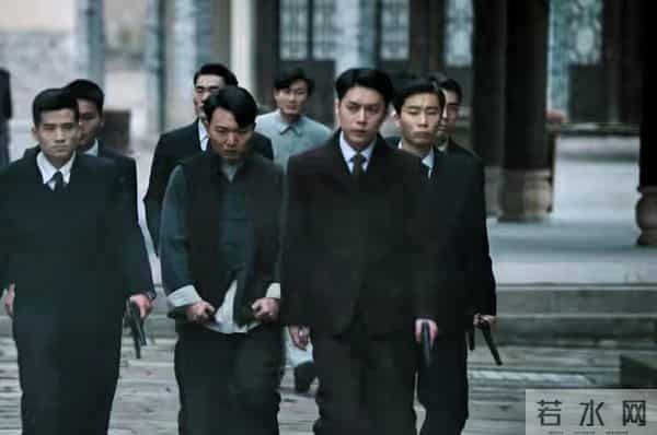 《隐锋》当街灭口藏狠招！被枪杀的证人，藏着曹鹏吕文禄的死穴