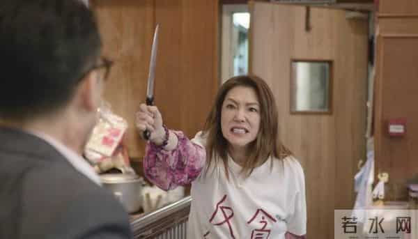 知名港星客串《新闻女王2》!拿真刀挟持对手压力大,情绪戏获赞