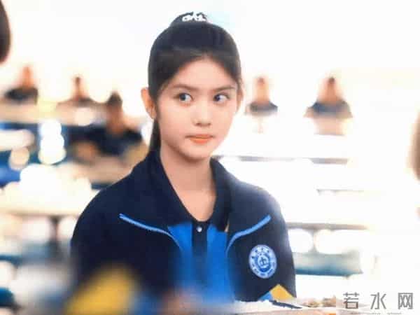 明明同一人，演完《大江大河》演《四喜》，她长大了差点没认出