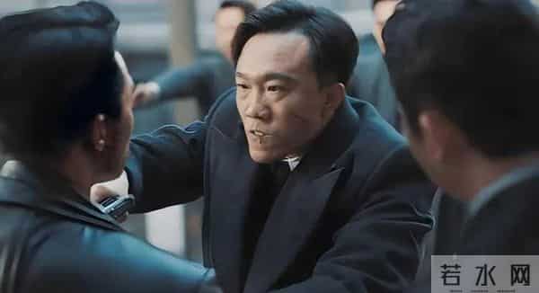 《隐锋》当街灭口藏狠招！被枪杀的证人，藏着曹鹏吕文禄的死穴