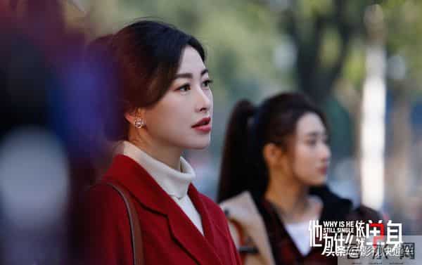 《他为什么依然单身》后,朱珠又携都市剧来袭,搭档高颜值男神