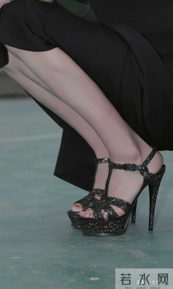 娄艺潇《爱情公寓》