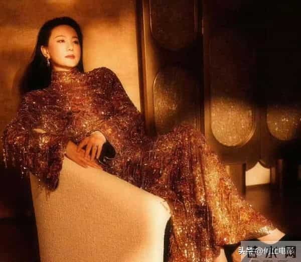 厦门这一夜，缺席金鸡奖的导演饺子，狠狠打了陈思诚一巴掌！