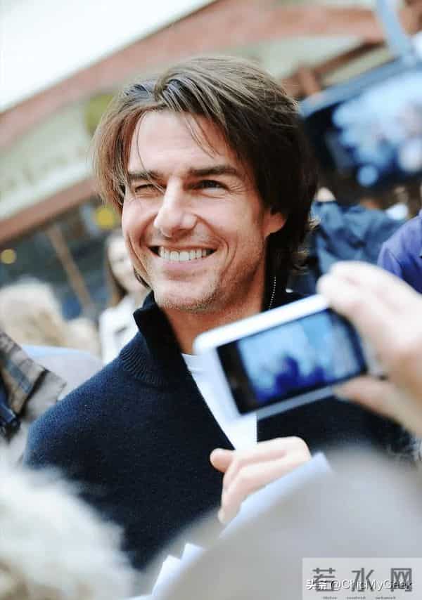 63岁汤姆·克鲁斯获奥斯卡终身成就奖，从影44年首座小金人！