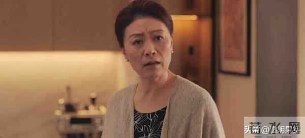 《四喜》冯志洗白？直到玉镯真相曝光，才懂何丽华为何气到脑溢血