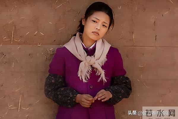 祸害央视乡村剧？大浓妆锥子脸假鼻梁，别辣观众眼睛了