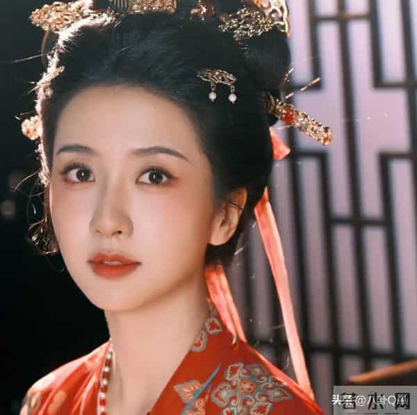 演完《藏海传》演《唐诡3》，换个角色认不出，内娱又多位剧抛脸