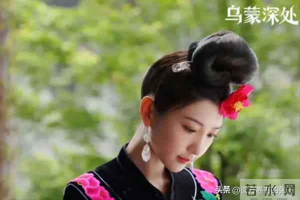 祸害央视乡村剧？大浓妆锥子脸假鼻梁，别辣观众眼睛了