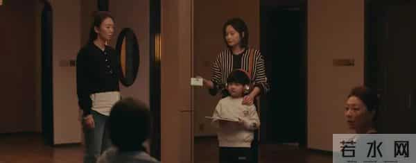 四喜惊天大反转！玉镯真相曝光 何丽华突发脑溢血 冯家悲剧谁之过？