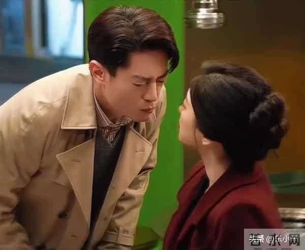 绝了，第一次见霍建华这么开心，不愧是“拿下法拉利总裁”的女人