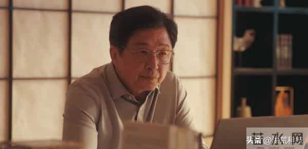 《四喜》于虹8个字揭开何丽华可悲一生，明珠被坑，难怪终生未嫁