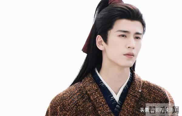 田曦薇张凌赫新剧《逐玉》过审！《九重紫》同导演操刀，黑马预定