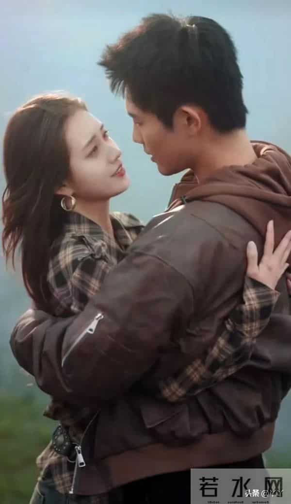 短剧一姐《我们野蛮生长》狂揽10亿播放,西北实景拍摄震撼全网