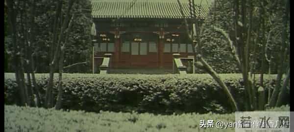 那盏长明的灯：电影《周恩来》与一个民族的深情凝望