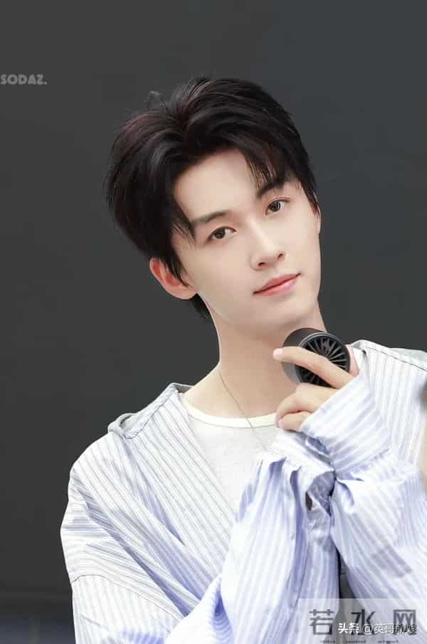 短剧人气男神大换血，何健麒逆袭第九，柯淳垫底，榜首竟是他