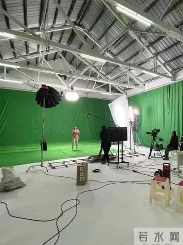 曾在温江拍摄！易烊千玺凭《小小的我》获金鸡奖影帝