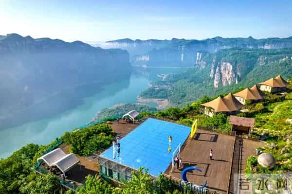 连续两天收视率第一!主场景在黔西拍摄的《乌蒙深处》火!火!火!