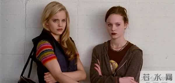 电影导读｜美国丽人｜美国梦另类解构，探讨美国式的美好是什么