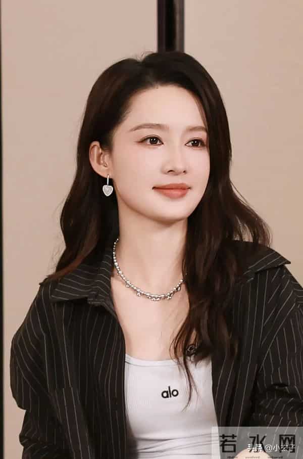 从金鹰奖到《收山》，胡歌李沁的“收山”之作，或是巅峰之始？