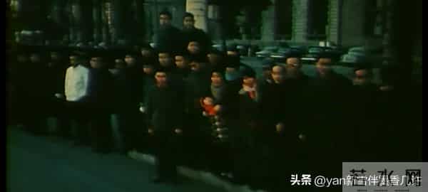 那盏长明的灯：电影《周恩来》与一个民族的深情凝望