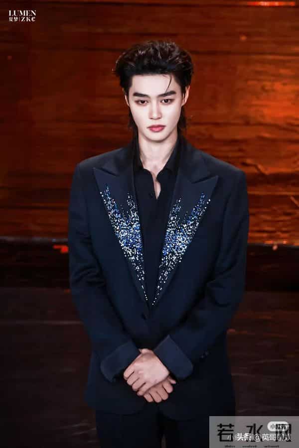 短剧人气男神大换血，何健麒逆袭第九，柯淳垫底，榜首竟是他