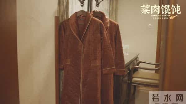 一碗馄饨一件棉毛衫，海派温情解锁上海消费新样本