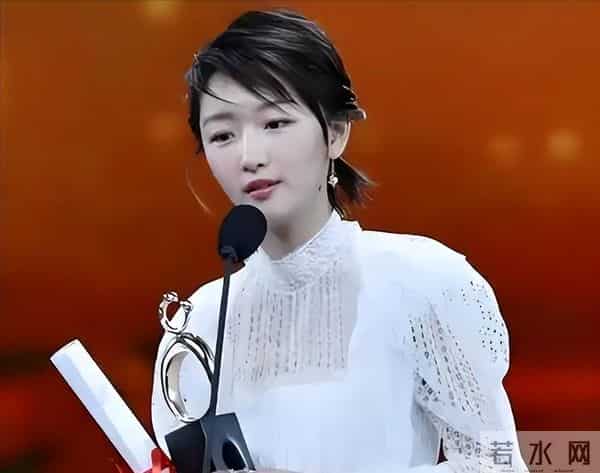 宋佳获金鸡影后仅两天,令人厌恶的一幕发生,张小斐周冬雨被牵连