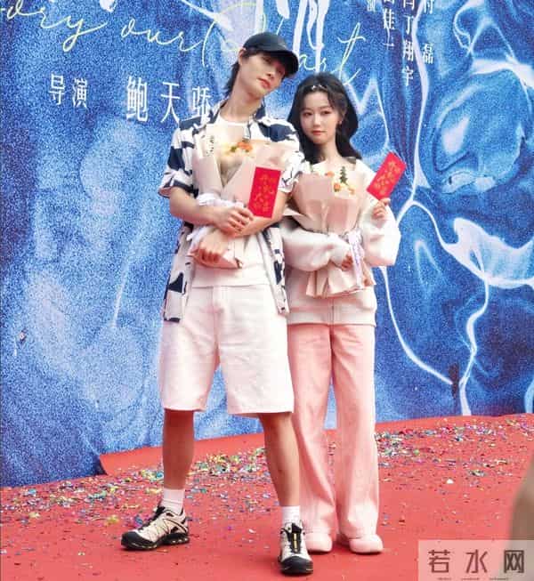 爆款预警！柯淳“杀回”短剧圈！首搭岳雨婷组CP，这甜度要超标了