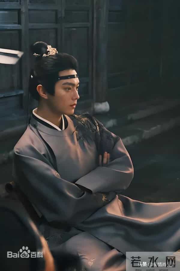 许凯目前3部待播剧，1部在拍摄，虽受负面新闻影响，但有他们力保