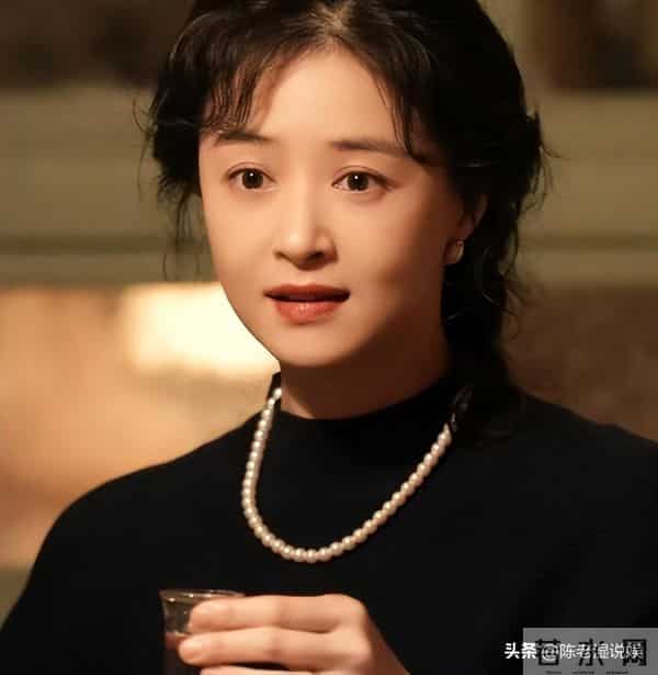 刚开播就骂声一片，央八力挺却差评如潮，一级演员被指戏混子