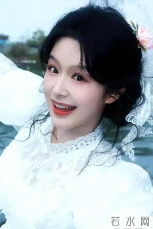 两部剧破10亿！余茵凭女性救赎封神