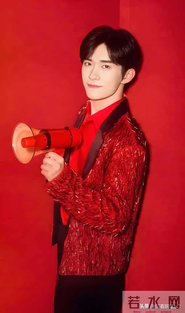 易烊千玺获金鸡奖最佳男主角奖你怎么看？