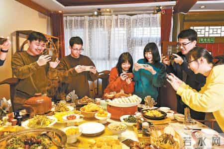 最美冬奥城，相约“雪冰花”