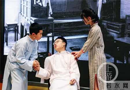 高中生自我介绍,高中生自我介绍模板